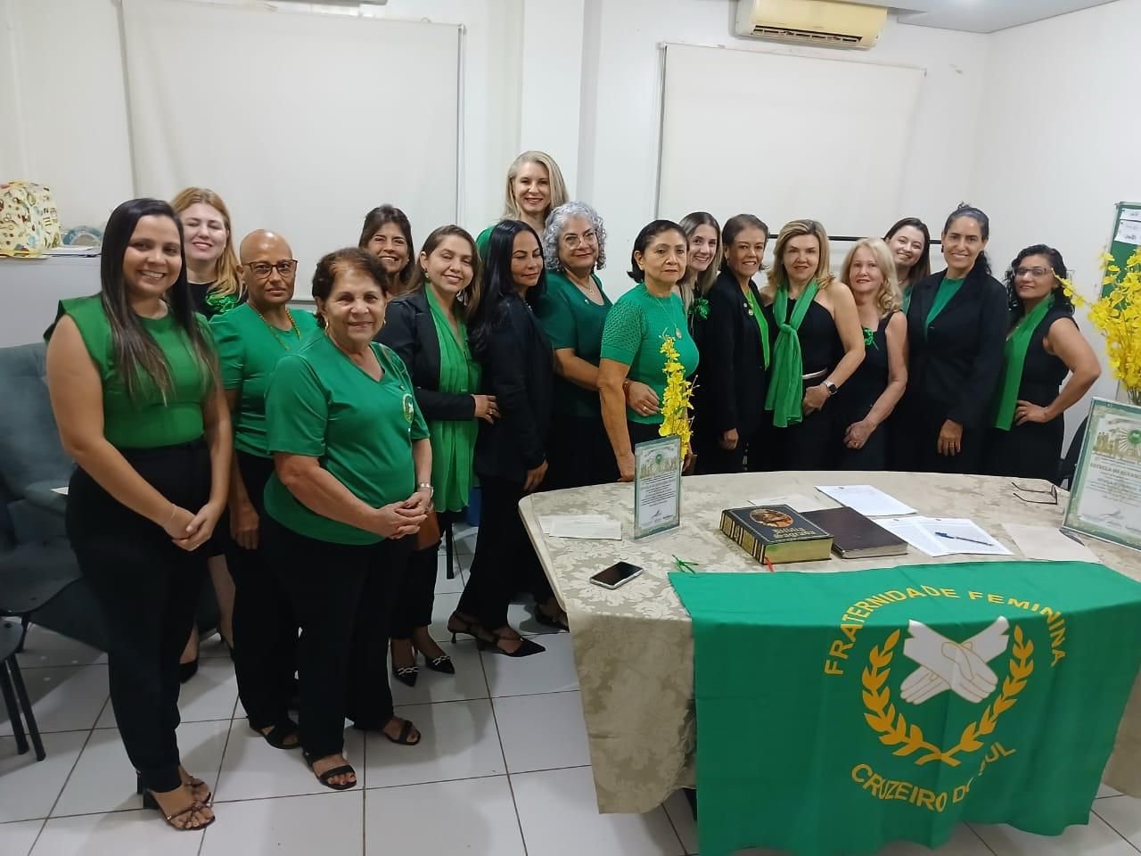 Fraternidade Feminina Cruzeiro do Sul - Estrela do Sul Empossa Diretoria Executiva