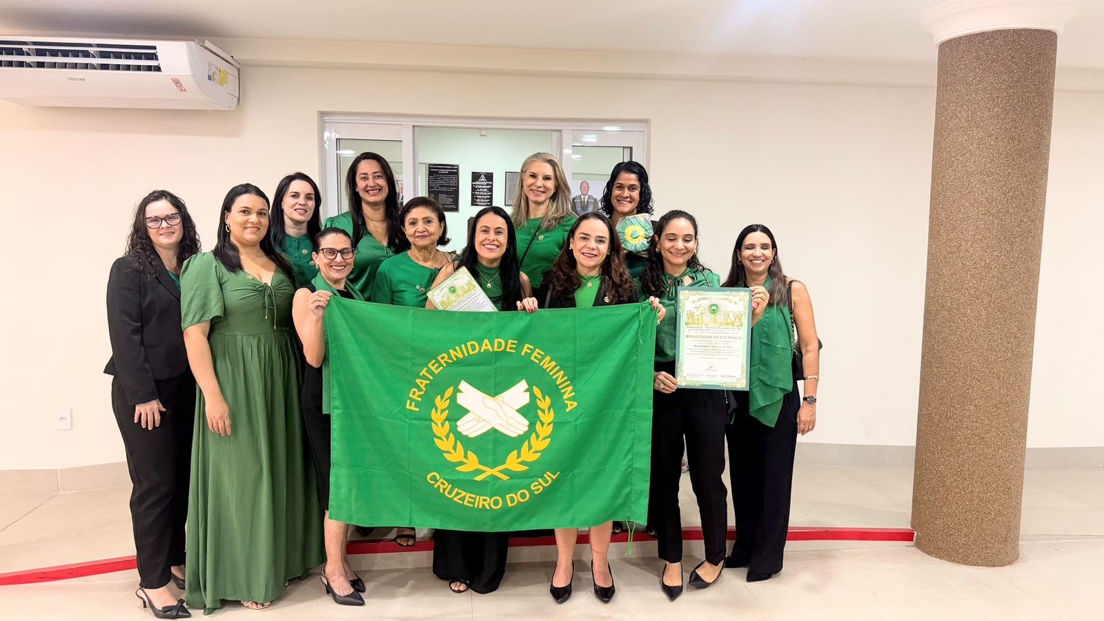 Fraternidade Feminina Cruzeiro do Sul - Missionárias da Luz Empossa Nova Diretoria e Recebe Carta Registro